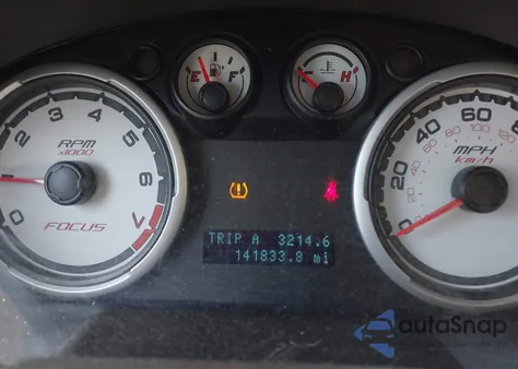 2008 Ford Focus Se/Ses z USA, uszkodzony, nr VIN 1FAHP35N68W217460